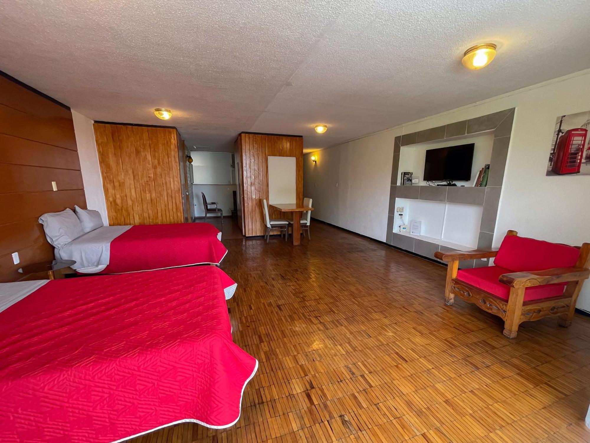 Suites Las Plazas Куэрнавака Экстерьер фото
