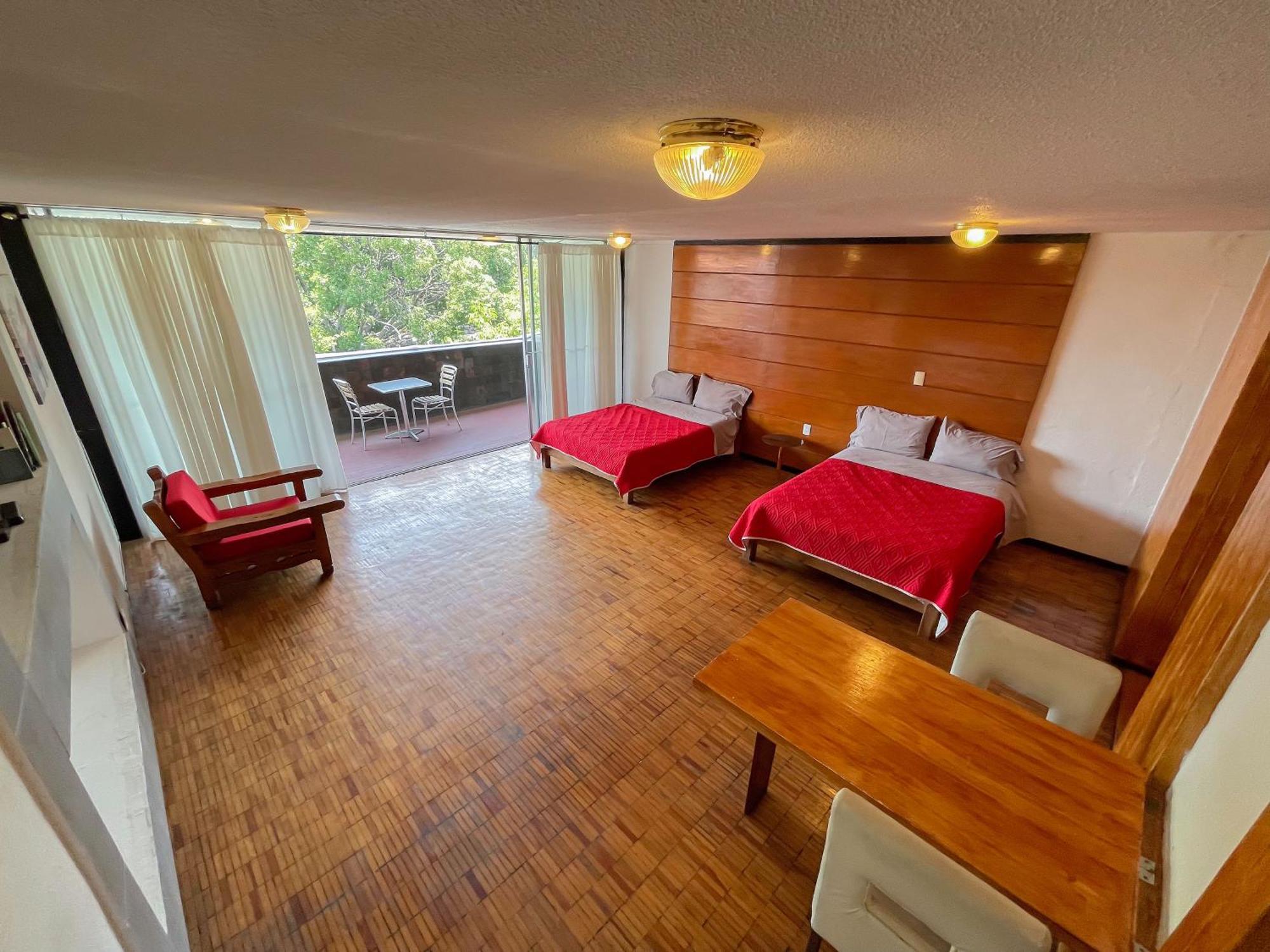 Suites Las Plazas Куэрнавака Экстерьер фото